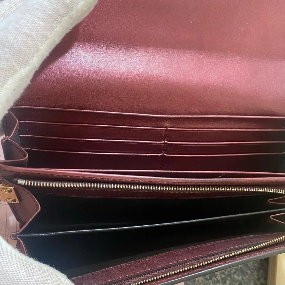 GUCCI GG Heart Patent Leather Wallet to Crossbody Bag 💼 - Picture 16 of 16